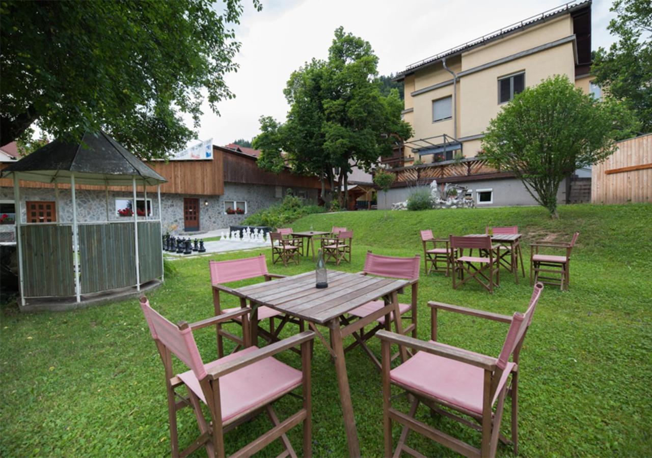 Hotel Klub Zlata Ribica Jesenice Exteriér fotografie