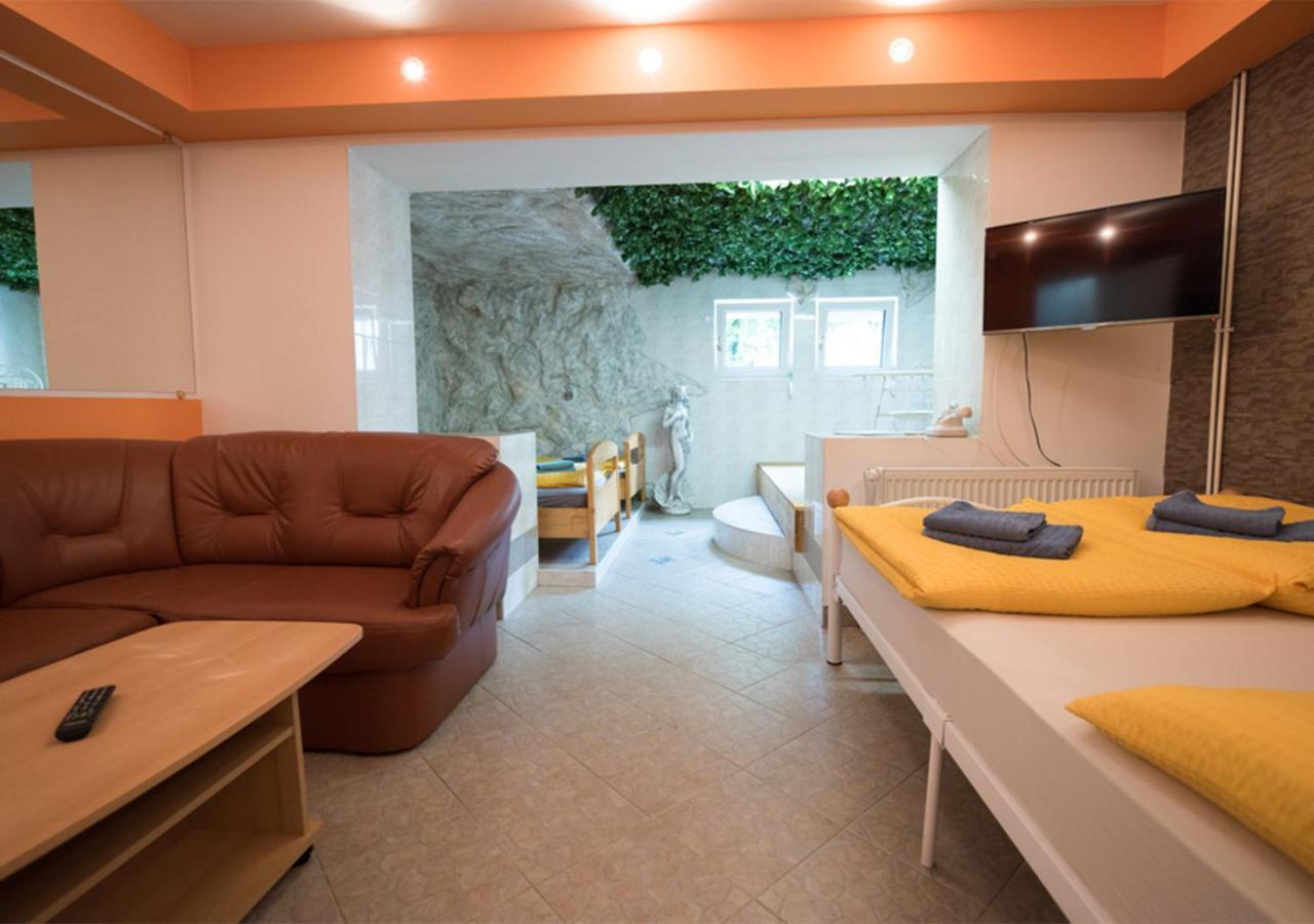 Hotel Klub Zlata Ribica Jesenice Exteriér fotografie